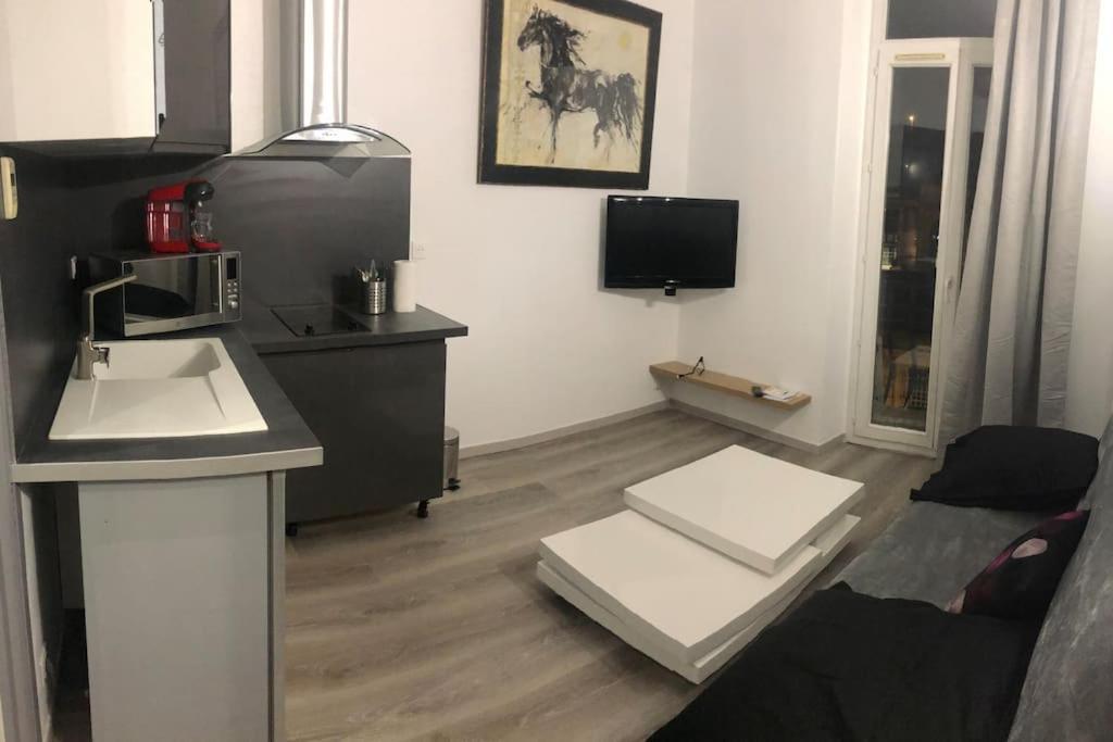 Appartement Superbe En Plein Centre De Nice! *